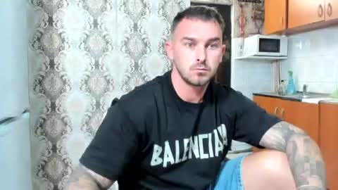 2sexymuscles online show from 21, 7, 2026