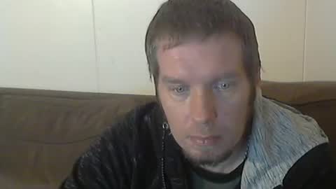 Snapshot of 2small4you83 chatting on 19, 1, 2025 2small4you83 online show from 19, 1, 2025