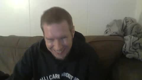 Snapshot of 2small4you83 chatting on 7, 3, 2025 2small4you83 online show from 7, 3, 2025