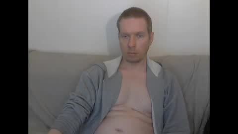 Snapshot of 2small4you83 chatting on 24, 2, 2026 2small4you83 online show from 24, 2, 2026