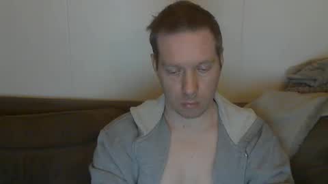 Snapshot of 2small4you83 chatting on 8, 3, 2026 2small4you83 online show from 8, 3, 2026