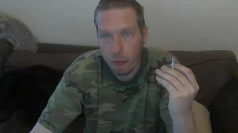Snapshot of 2small4you83 chatting on 11, 6, 2026 2small4you83 online show from 11, 6, 2026