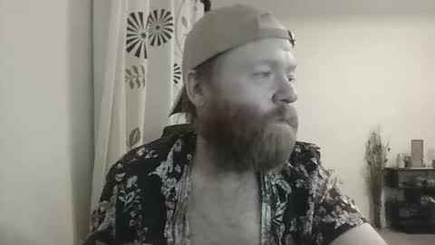 Snapshot of 33uk3 chatting on 28, 10, 2025 33UK online show from 28, 10, 2025