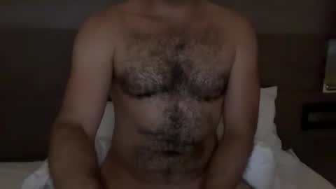 Snapshot of 35longandthick chatting on 16, 10, 2025 35longandthick online show from 16, 10, 2025