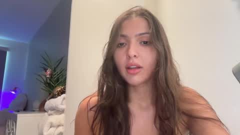 Venus Raee online show from 19, 5, 2026