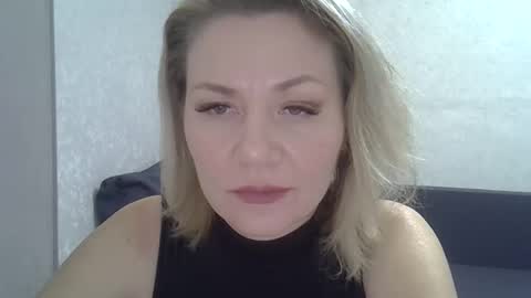 Snapshot of 3susie chatting on 16, 11, 2025 3susie online show from 16, 11, 2025