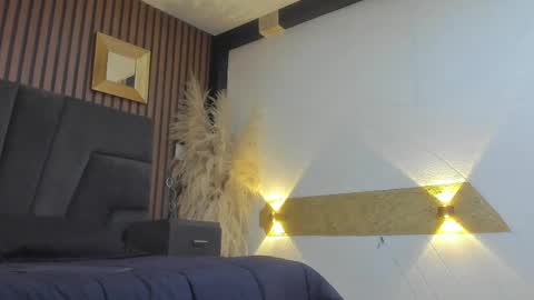 3X NAXAA online show from 6, 4, 2026