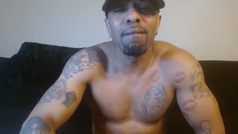 Snapshot of 420flyguy chatting on 7, 12, 2024 420flyguy online show from 7, 12, 2024