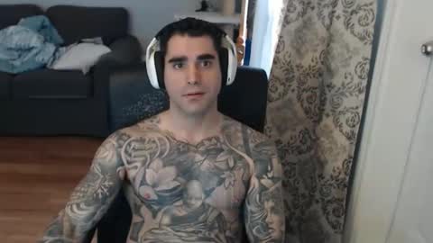 Snapshot of 420randomguy chatting on 4, 4, 2026 Anomander Rake online show from 4, 4, 2026