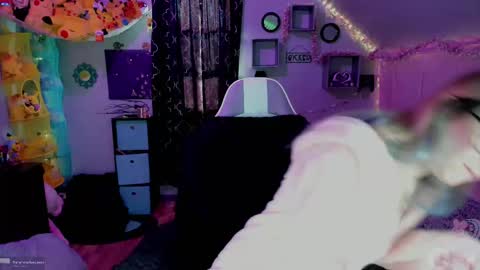 Snapshot of 4kfucktoy chatting on 27, 10, 2025 Mo online show from 27, 10, 2025