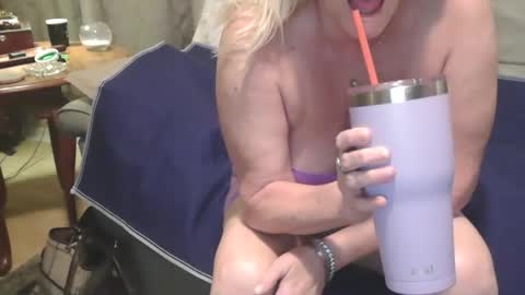 Snapshot of 4theloveofjane chatting on 22, 3, 2026 Jane online show from 22, 3, 2026