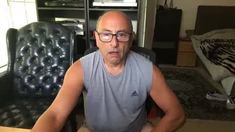 daddy vegas  for single women and couples here online show from 4, 6, 2026