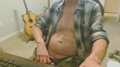 6stringer62 online show from 19, 2, 2025