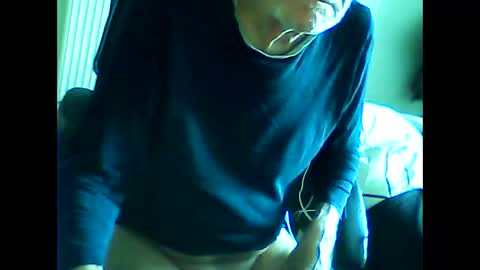 Snapshot of 73yves chatting on 5, 4, 2026 73yves online show from 5, 4, 2026