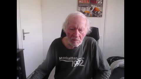 Snapshot of 73yves chatting on 26, 4, 2026 73yves online show from 26, 4, 2026