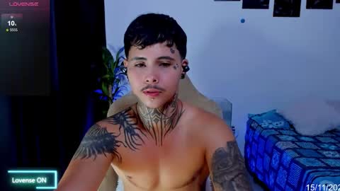 Snapshot of 777_stefantransmen chatting on 15, 11, 2025 Stefan online show from 15, 11, 2025