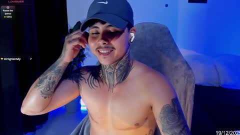 Snapshot of 777_stefantransmen chatting on 19, 12, 2025 Stefan online show from 19, 12, 2025