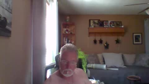 Snapshot of 7loong6thik chatting on 19, 5, 2026 7loong6thik online show from 19, 5, 2026