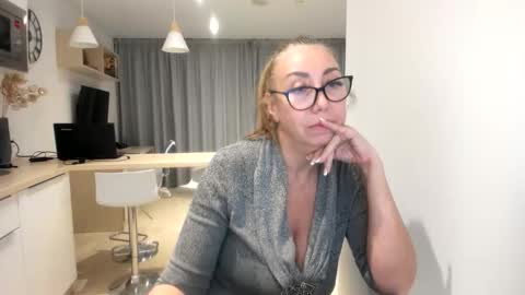 Snapshot of 8ciara chatting on 3, 12, 2025 8ciara online show from 3, 12, 2025