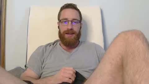 Snapshot of 8inchesandsomeholes chatting on 6, 3, 2026 8InchesAndSomeHoles online show from 6, 3, 2026