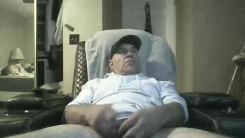 8inchthrobbincock online show from 8, 1, 2026