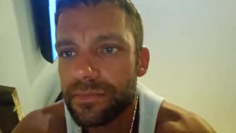 Snapshot of 8inchwhiteboy88 chatting on 13, 4, 2026 8inchwhiteboy88 online show from 13, 4, 2026