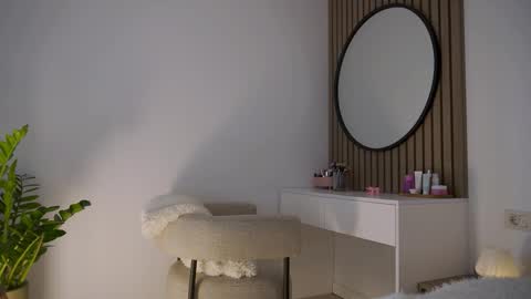 8selene online show from 25, 3, 2026