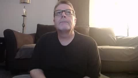 Snapshot of 989guy chatting on 19, 4, 2026 989guy online show from 19, 4, 2026