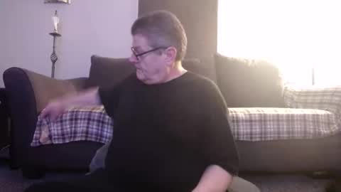 Snapshot of 989guy chatting on 17, 5, 2026 989guy online show from 17, 5, 2026