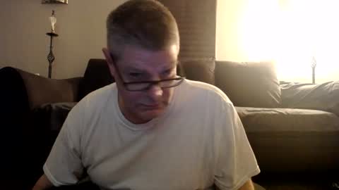 Snapshot of 989guy chatting on 28, 6, 2026 989guy online show from 28, 6, 2026