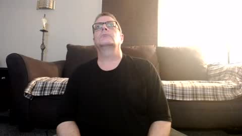 Snapshot of 989guy chatting on 4, 7, 2026 989guy online show from 4, 7, 2026