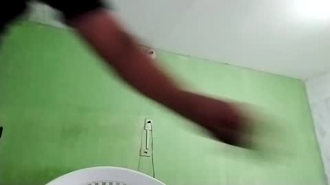 Snapshot of 9vinhocamshow chatting on 2, 1, 2025 9vinhocamshow online show from 2, 1, 2025