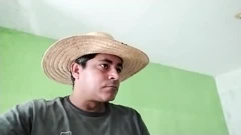 Snapshot of 9vinhocamshow chatting on 7, 1, 2025 9vinhocamshow online show from 7, 1, 2025