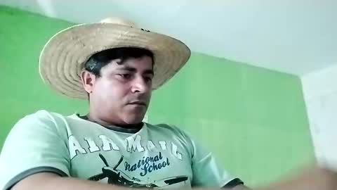 Snapshot of 9vinhocamshow chatting on 7, 1, 2025 9vinhocamshow online show from 7, 1, 2025