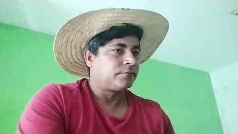 Snapshot of 9vinhocamshow chatting on 10, 1, 2025 9vinhocamshow online show from 10, 1, 2025