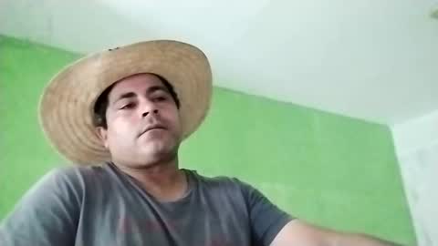 Snapshot of 9vinhocamshow chatting on 12, 1, 2025 9vinhocamshow online show from 12, 1, 2025