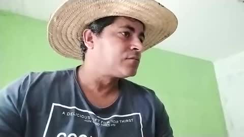 Snapshot of 9vinhocamshow chatting on 13, 1, 2025 9vinhocamshow online show from 13, 1, 2025