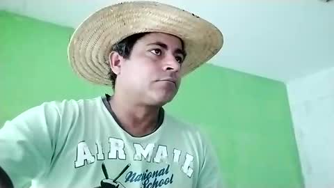 Snapshot of 9vinhocamshow chatting on 20, 1, 2025 9vinhocamshow online show from 20, 1, 2025