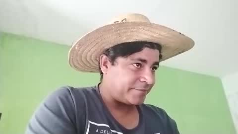 Snapshot of 9vinhocamshow chatting on 22, 1, 2025 9vinhocamshow online show from 22, 1, 2025