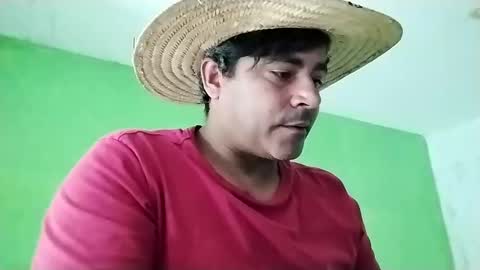 Snapshot of 9vinhocamshow chatting on 24, 1, 2025 9vinhocamshow online show from 24, 1, 2025