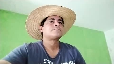 Snapshot of 9vinhocamshow chatting on 26, 1, 2025 9vinhocamshow online show from 26, 1, 2025