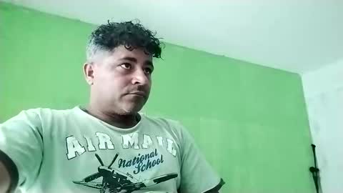 Snapshot of 9vinhocamshow chatting on 29, 1, 2025 9vinhocamshow online show from 29, 1, 2025