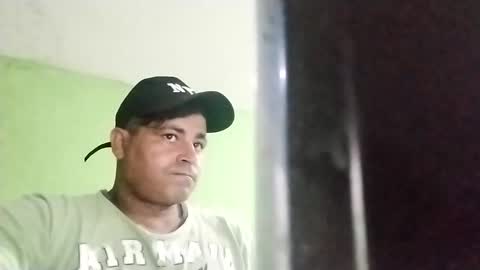 Snapshot of 9vinhocamshow chatting on 2, 2, 2025 9vinhocamshow online show from 2, 2, 2025