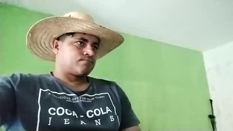 Snapshot of 9vinhocamshow chatting on 2, 2, 2025 9vinhocamshow online show from 2, 2, 2025