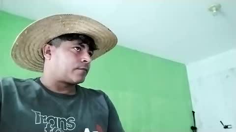 Snapshot of 9vinhocamshow chatting on 4, 2, 2025 9vinhocamshow online show from 4, 2, 2025