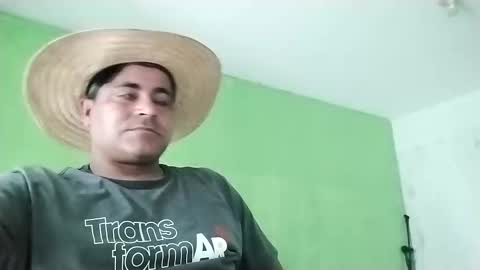 Snapshot of 9vinhocamshow chatting on 15, 2, 2025 9vinhocamshow online show from 15, 2, 2025