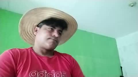 Snapshot of 9vinhocamshow chatting on 16, 2, 2025 9vinhocamshow online show from 16, 2, 2025