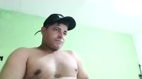 Snapshot of 9vinhocamshow chatting on 7, 3, 2025 9vinhocamshow online show from 7, 3, 2025