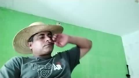 Snapshot of 9vinhocamshow chatting on 9, 3, 2025 9vinhocamshow online show from 9, 3, 2025