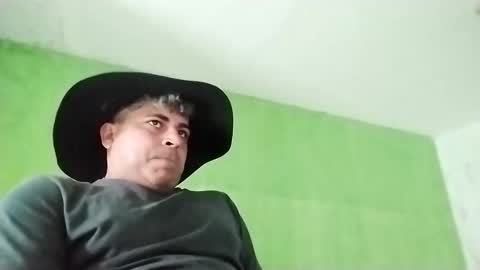 Snapshot of 9vinhocamshow chatting on 8, 9, 2025 9vinhocamshow online show from 8, 9, 2025